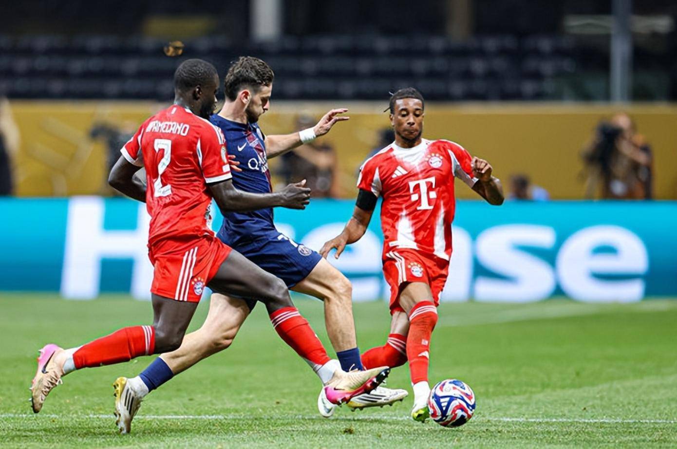 关于Ming连续三场比赛得分超过大比分获胜，拜仁不断突破！全场沸腾不已的信息